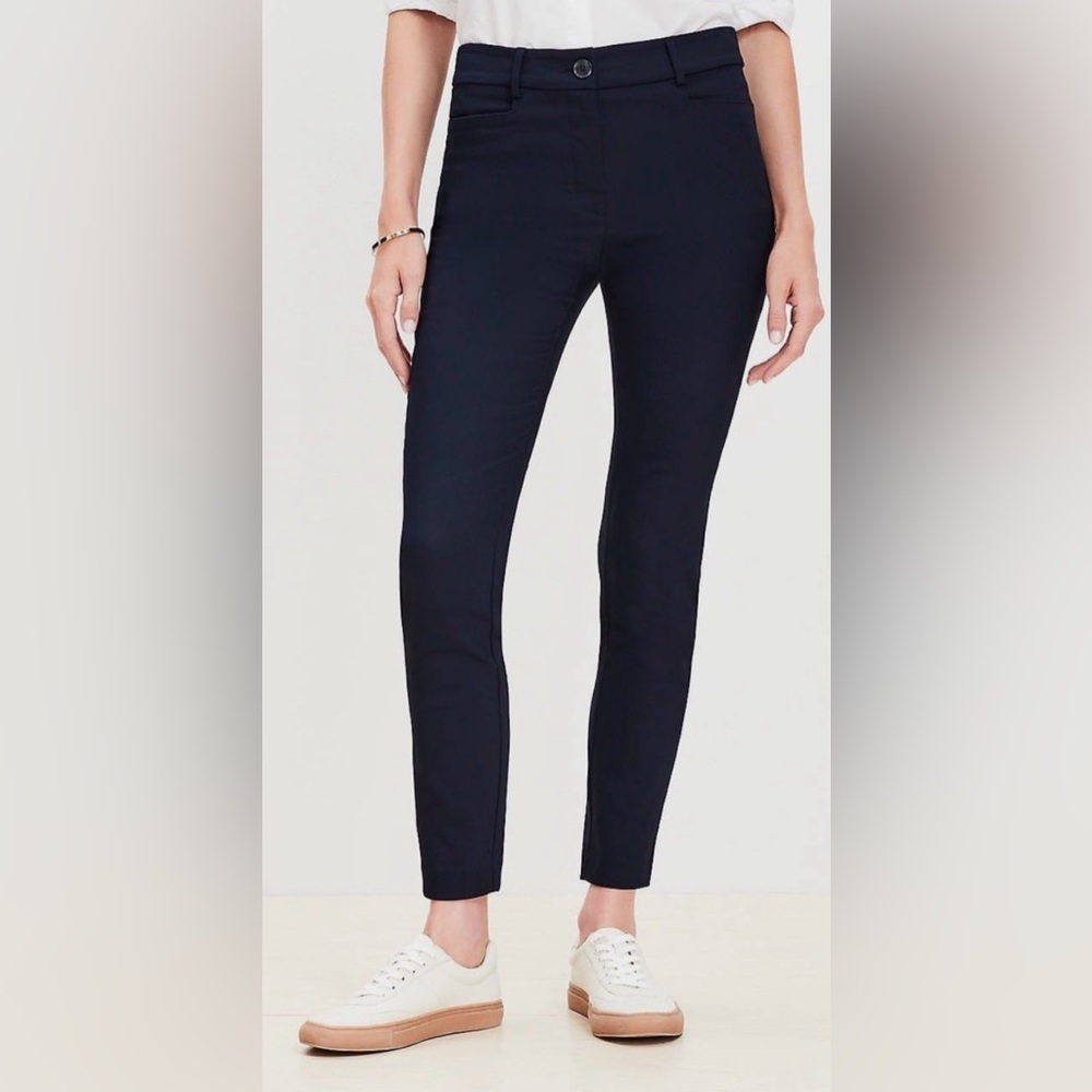 LOFT Navy, The Sutton Skinny size 14 curvey